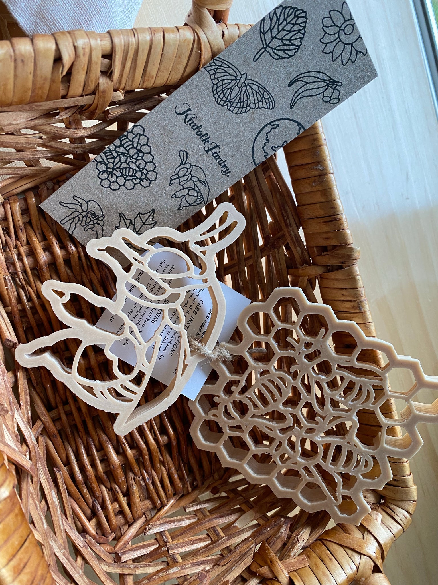 Teddy Bear Bee & Honey Comb Eco Cutter Set | An Aurora of Resources